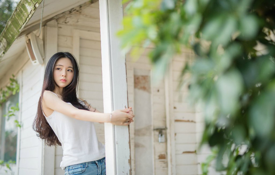 一刹真情，不能说那是假的。爱情永恒，不能说只有那一刹。